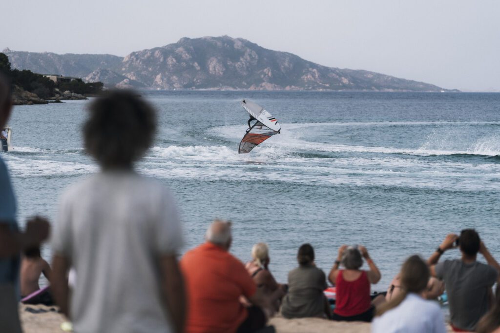 Tow-In and Flowstyle on a Lightwind Day: FPT Sardinia Day 1 Recap